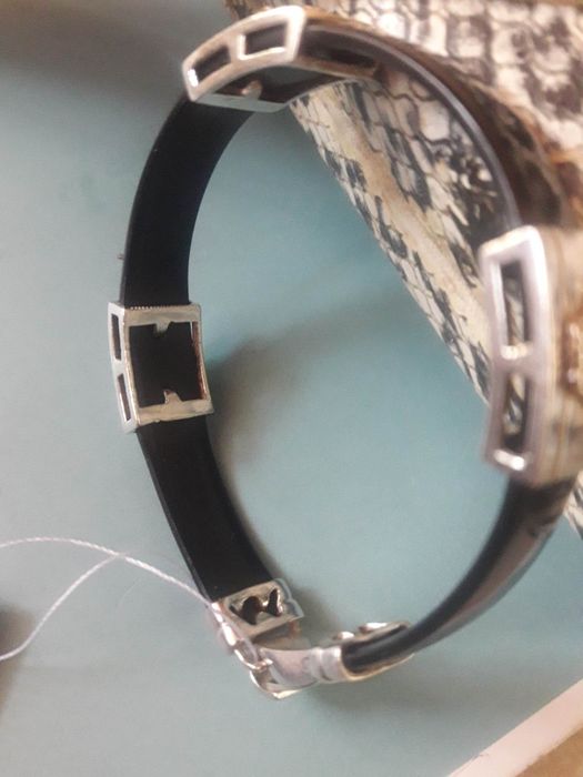 Браслет серебряный Versace каучук вставки серебро 925