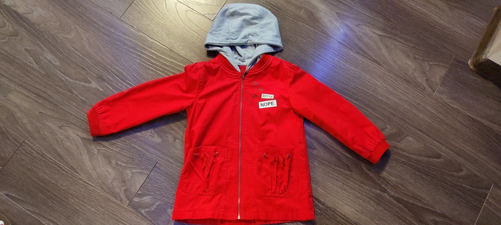 Płaszczyk dla dziewczynki Reserved 116