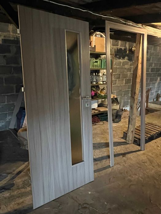 Drzwi wewnętrzne z futryną i ramką