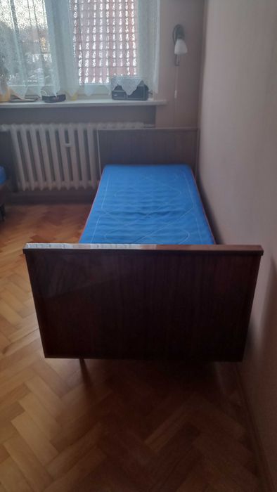 sprzedam łóżko PRL lata 70-te