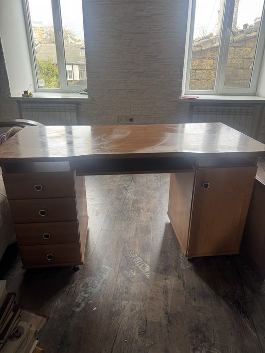 Стол компьютерный