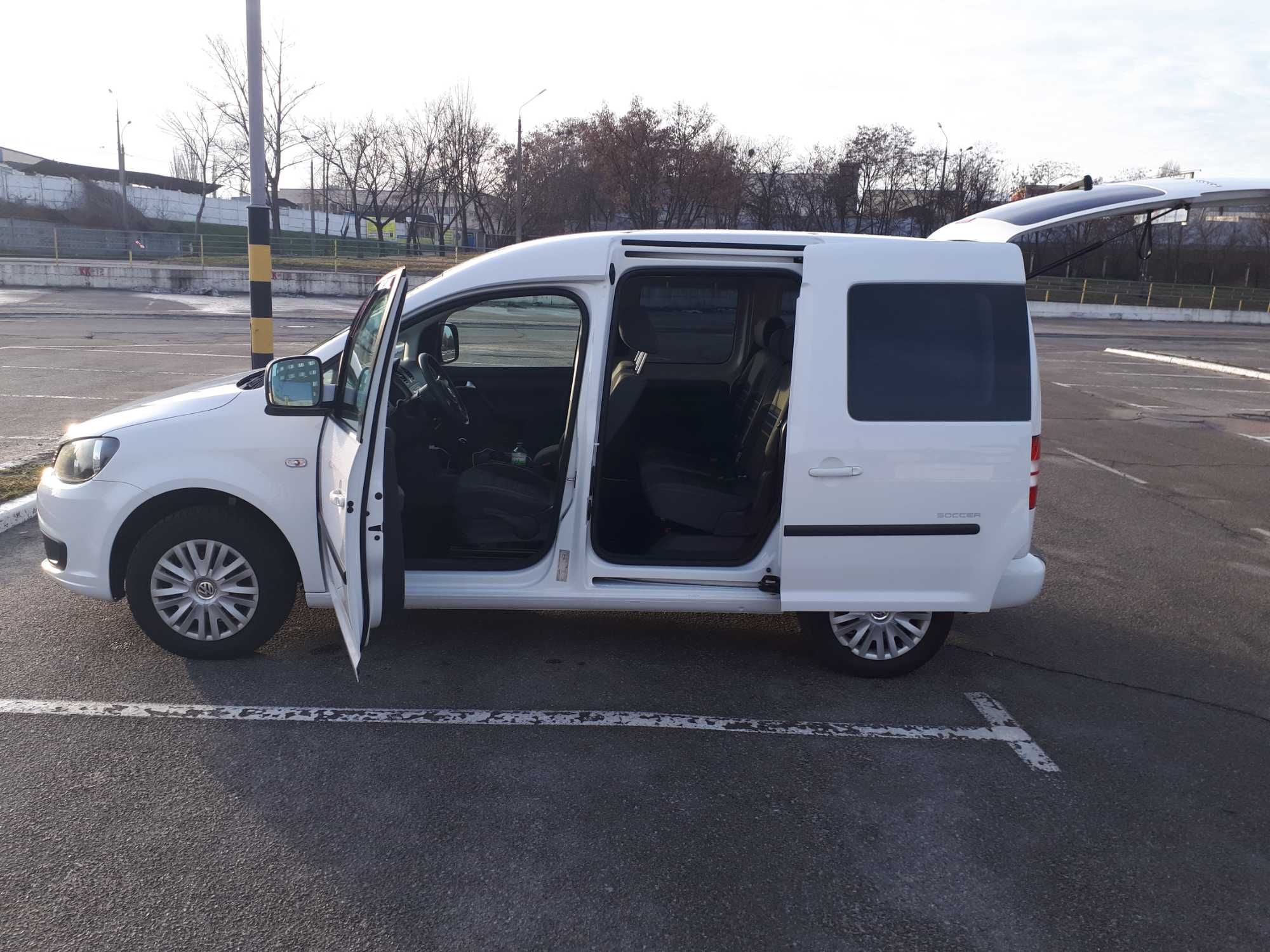 Продам автомобіль , Volkswagen Caddy 2014 року. (Оригінальний Пасажир)