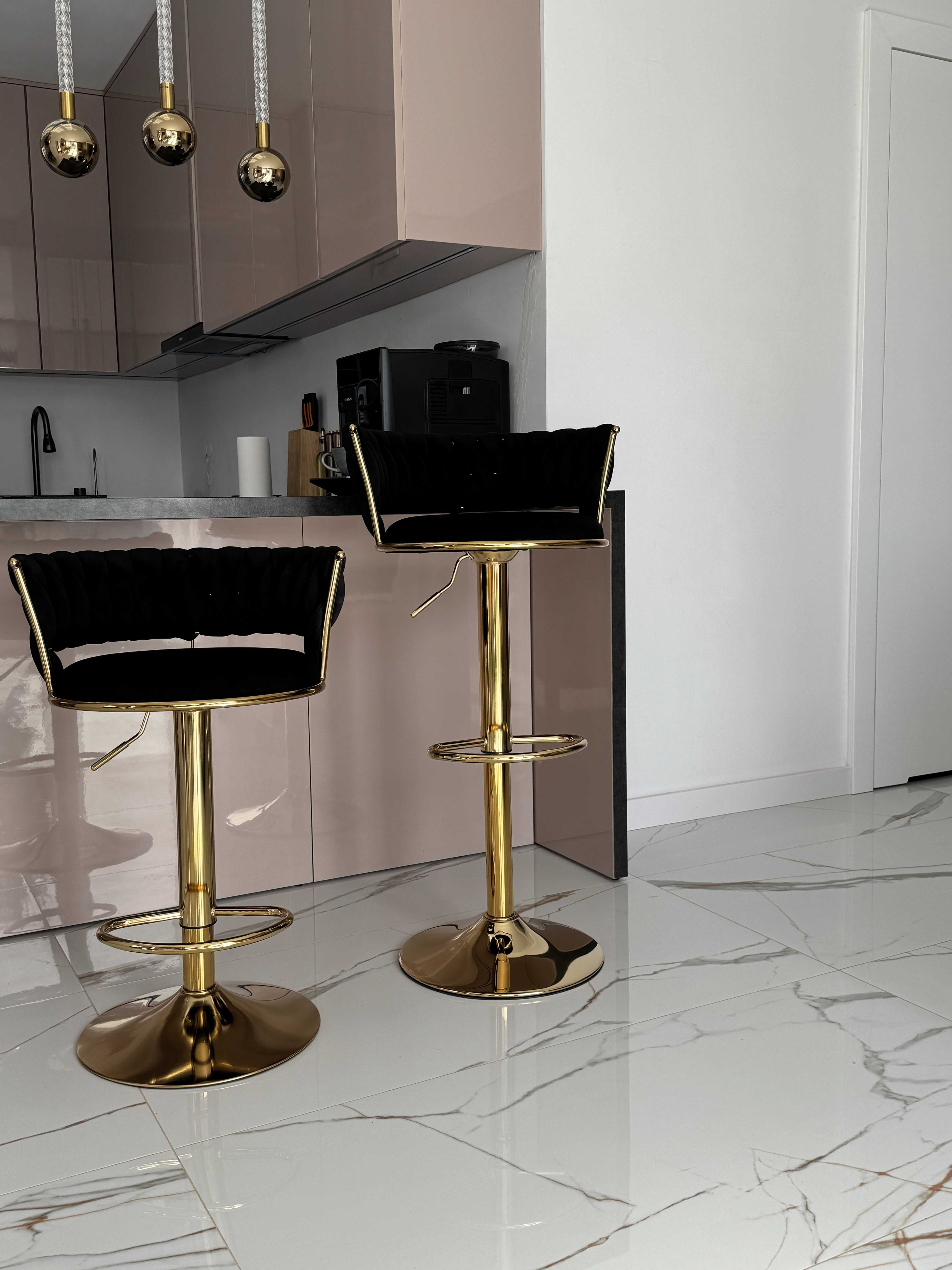Luksusowy Hoker Czarny – Nowoczesny Design Glamour