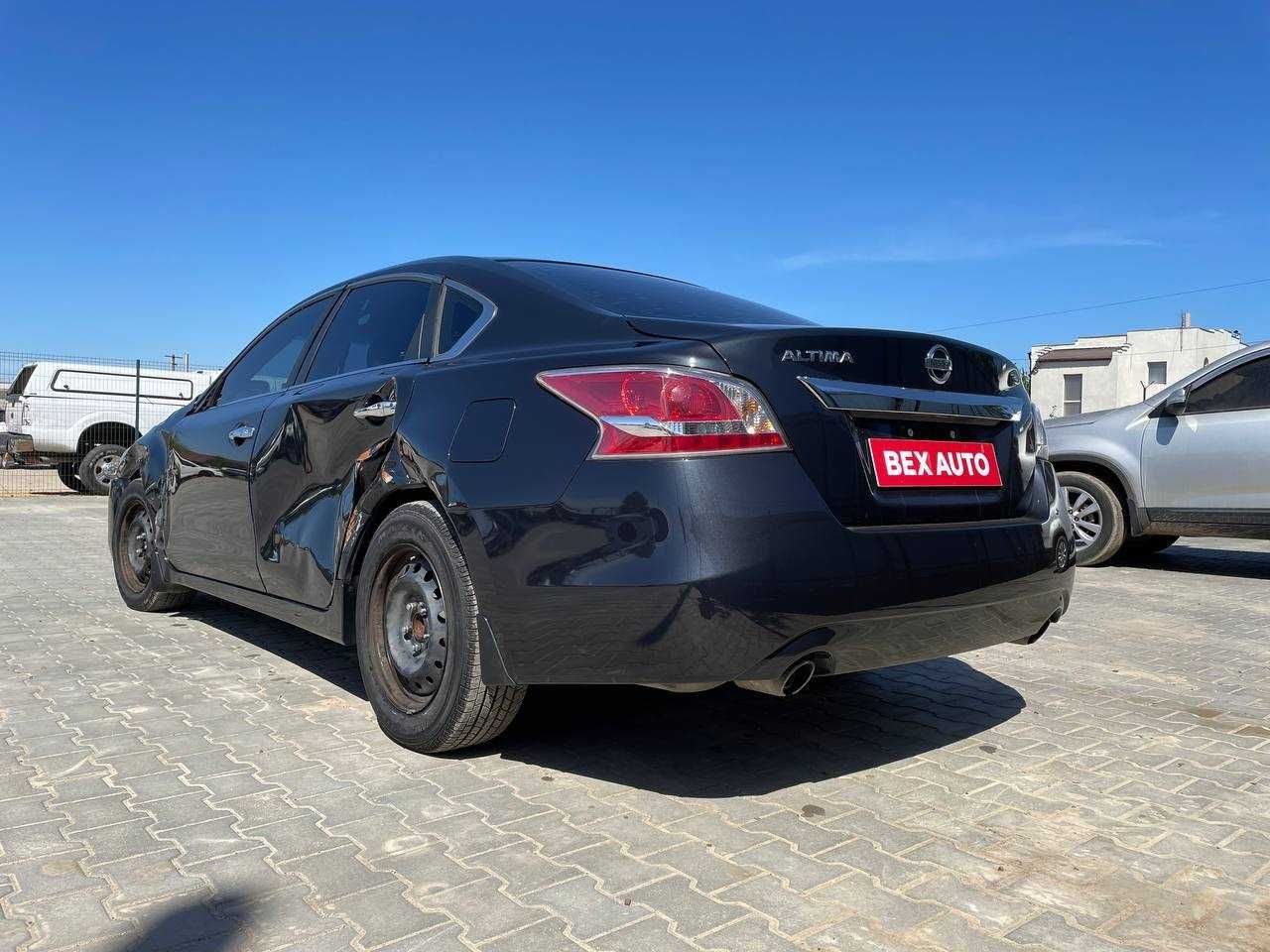 Nissan Altima 2014 2.5 л.