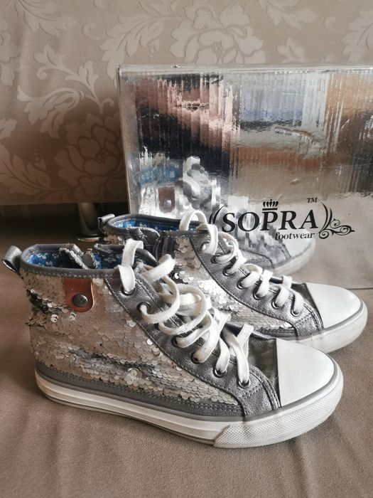 Кросівки, кеди на дівчинку р. 38