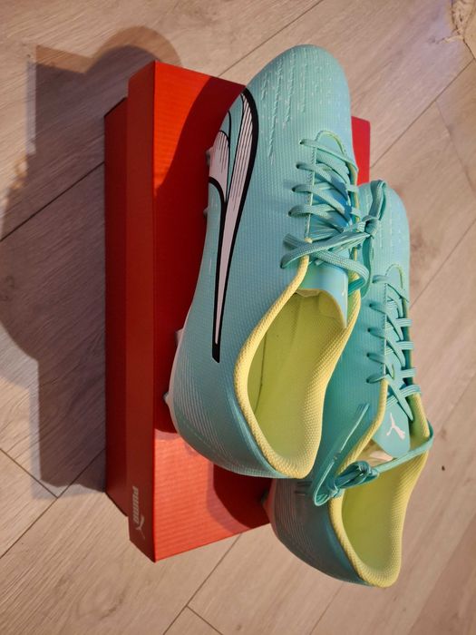 Buty do piłki nożnej PUMA ULTRA PLAY Fg/Ag NOWE