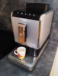 Зерновая кофе-машинка автоматическая.