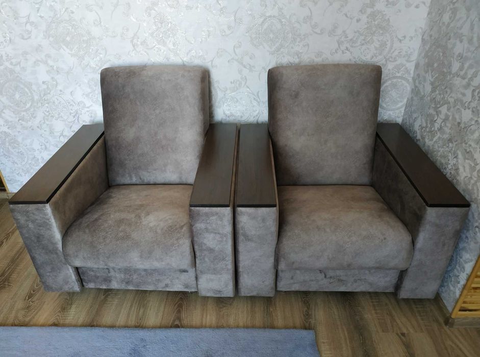 Перетяжка та ремонт меблів