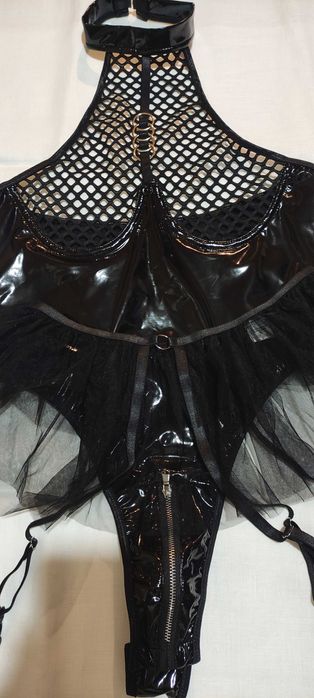 Еротична білизна латекс