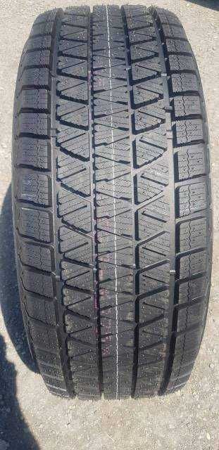 Купити зимові шини гуму резину покришки 295/40 R21 доставка підбір шин