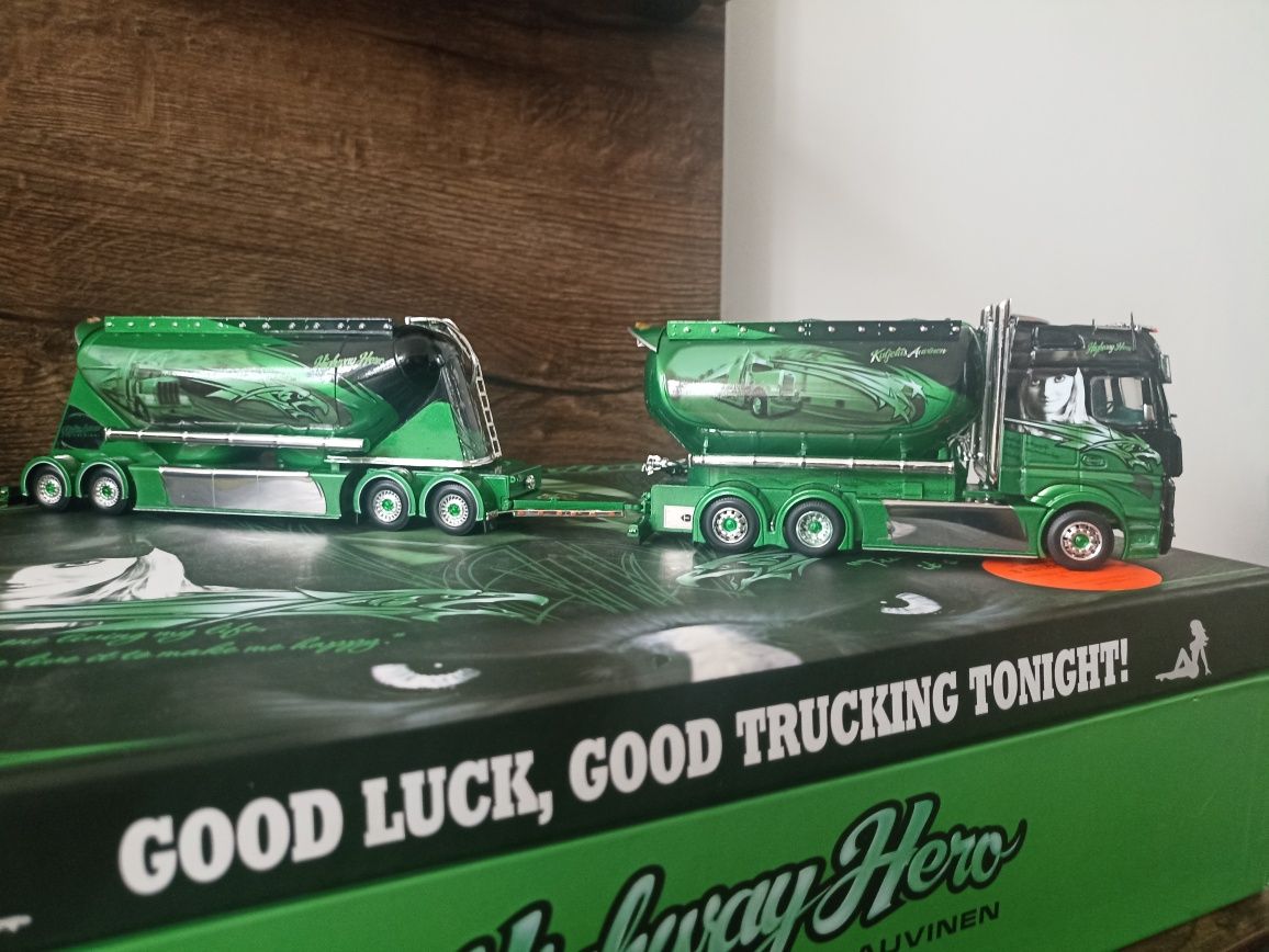 Mercedes actros ,highway hero - tekno 1/50