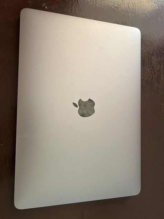MacBook Pro куплений 2022 (2020) M1, 8/256, 13’
