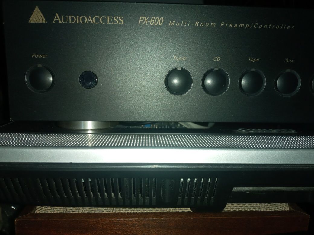 AUDIOACCESS PX-600/NUS  preamp controller ,  підсилювач попередній