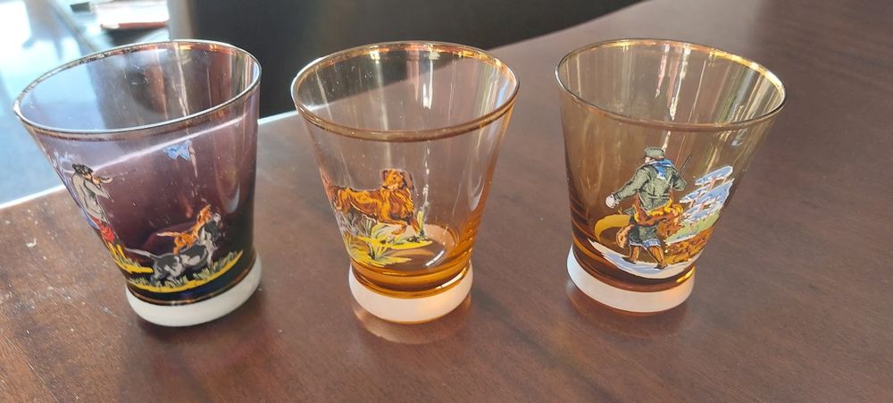 3 Copos Shot Motivos de Caça anos 60,