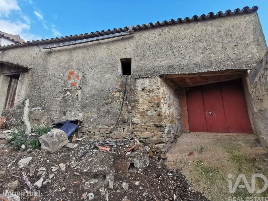 Casa T2 em São Marcos da Serra de 79,00 m2