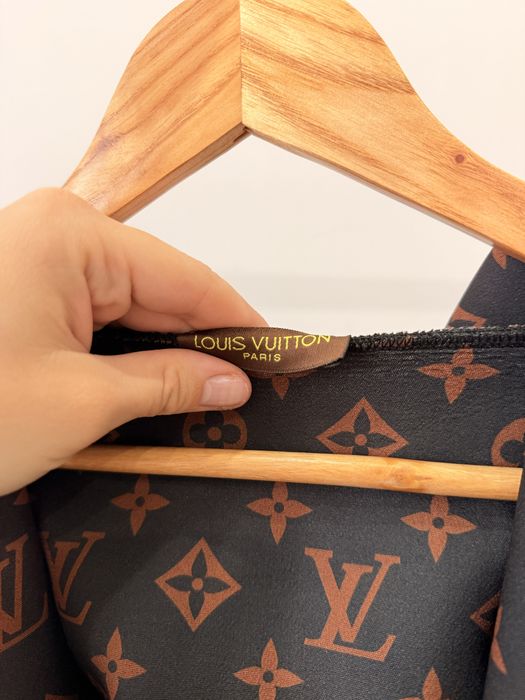 Кейп  LOUIS VUITTON  осінь-весна