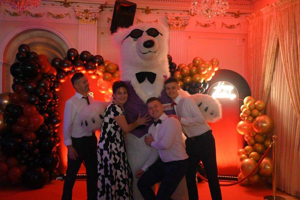 Wynajem maskotki XXL na 18-kę | Oryginalna niespodzianka | Gdynia