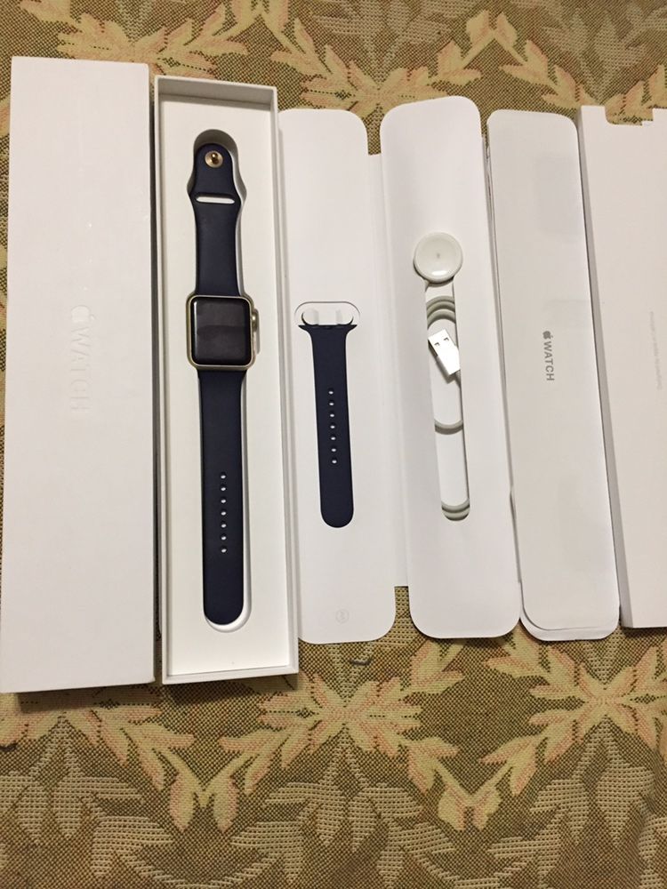 Apple Watch Gold повний комплект