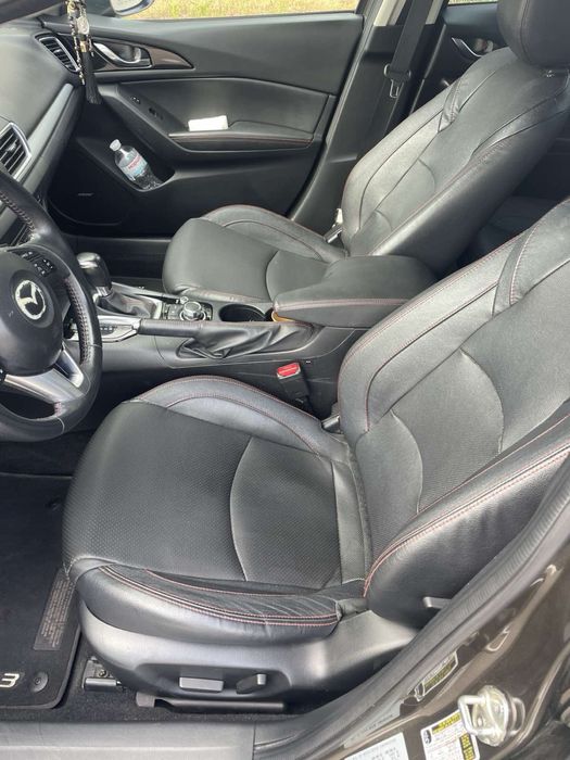Продам авто Mazda 3 2,5