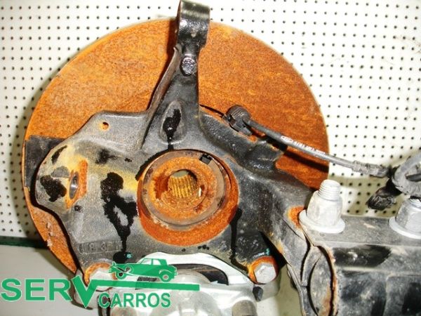 Manga de eixo frente esquerda RENAULT Megane III (BZ0_)