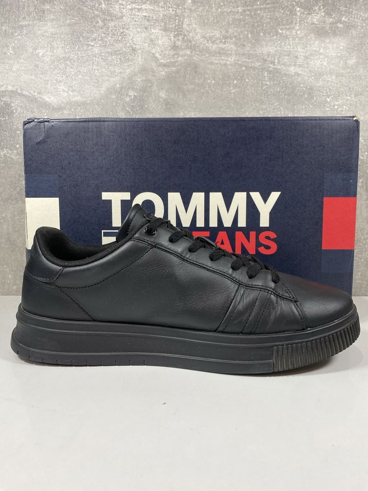 Sneakersy Tommy Hilfiger czarne rozmiar 44