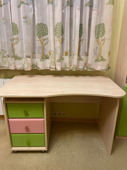 Комплект дитячих меблів Снайт