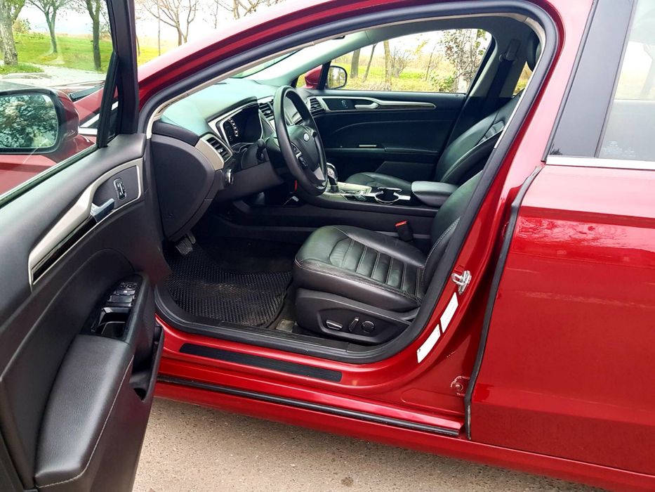 Форд фьюжен  в отличном состоянии