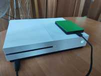 Xbox ONE S + 8 gier + dysk zewnętrzny