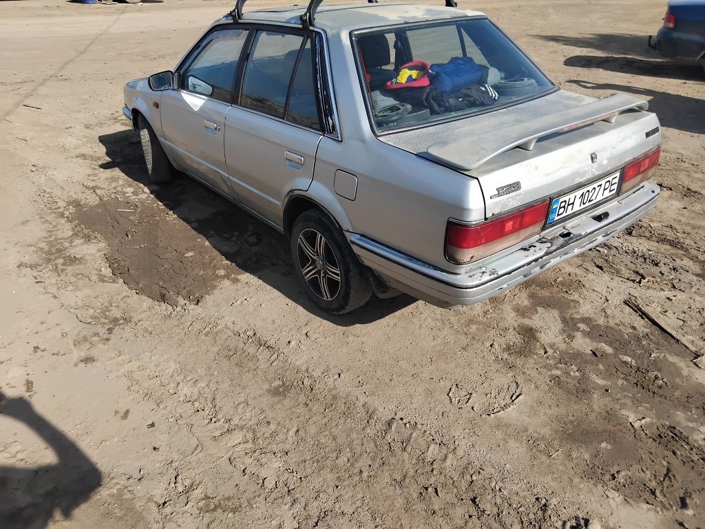 Продам мазду 323