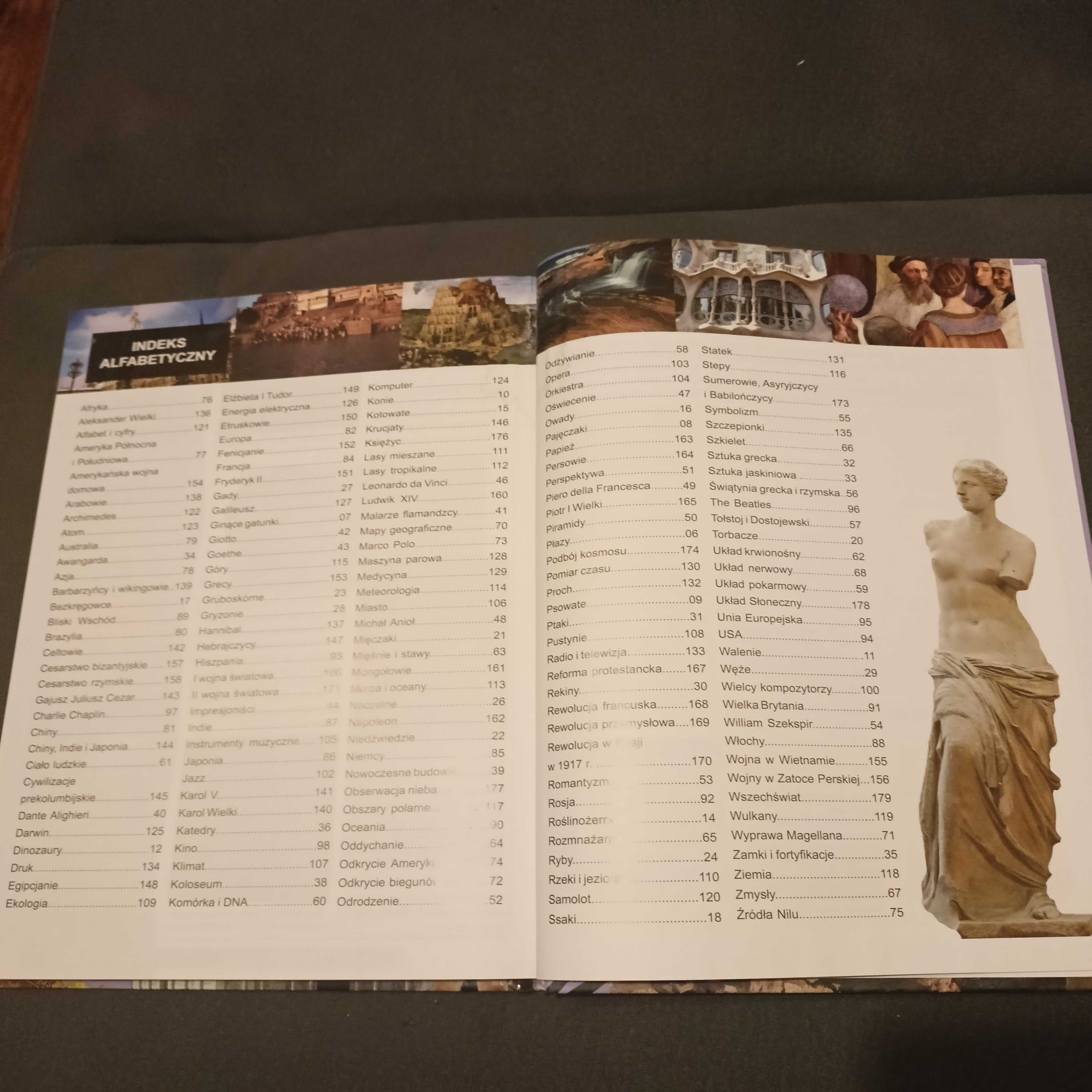 Książka Księga Wiedzy w pytaniach i odpowiedziach