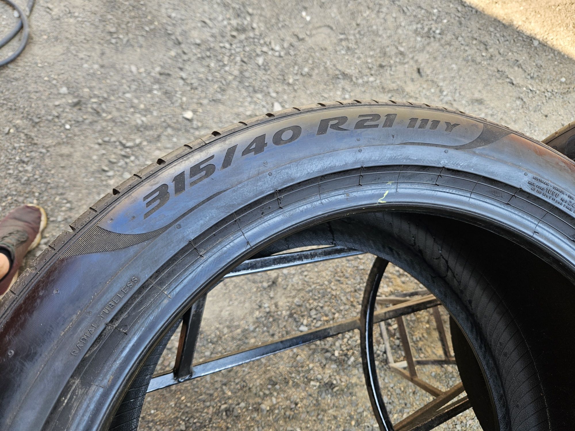 Шины БУ 315 40 / 275 45 R 21 Pirelli p zero pz4 MO комплект лето
