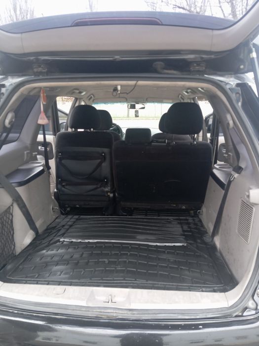 Продам сімейне авто Мітсубіші Грандіс