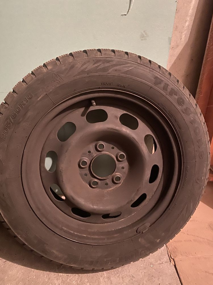 Koła zimowe opony felgi BMW 205/60 R16