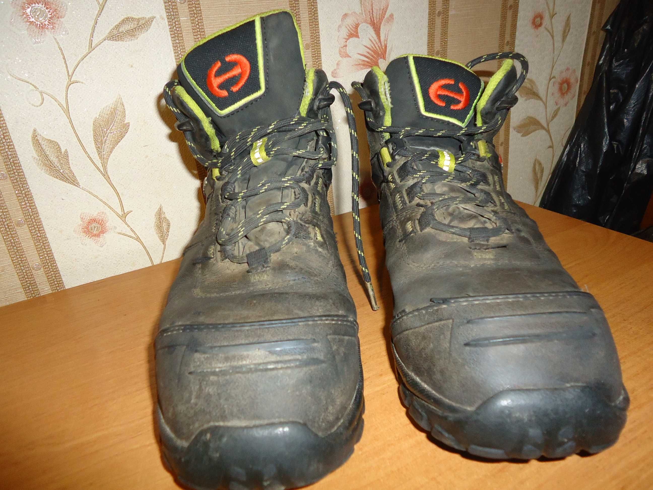 Рабочие кожаные ботинки HECKEL, размер 38(25)