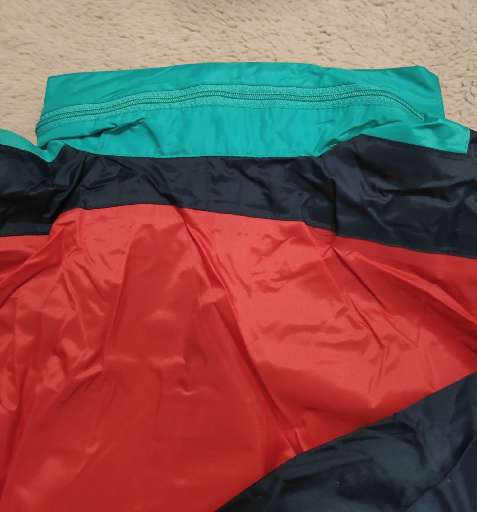 Nowa kurtka przeciwdeszczowa i spodnie francuskiej firmy Shemsy L