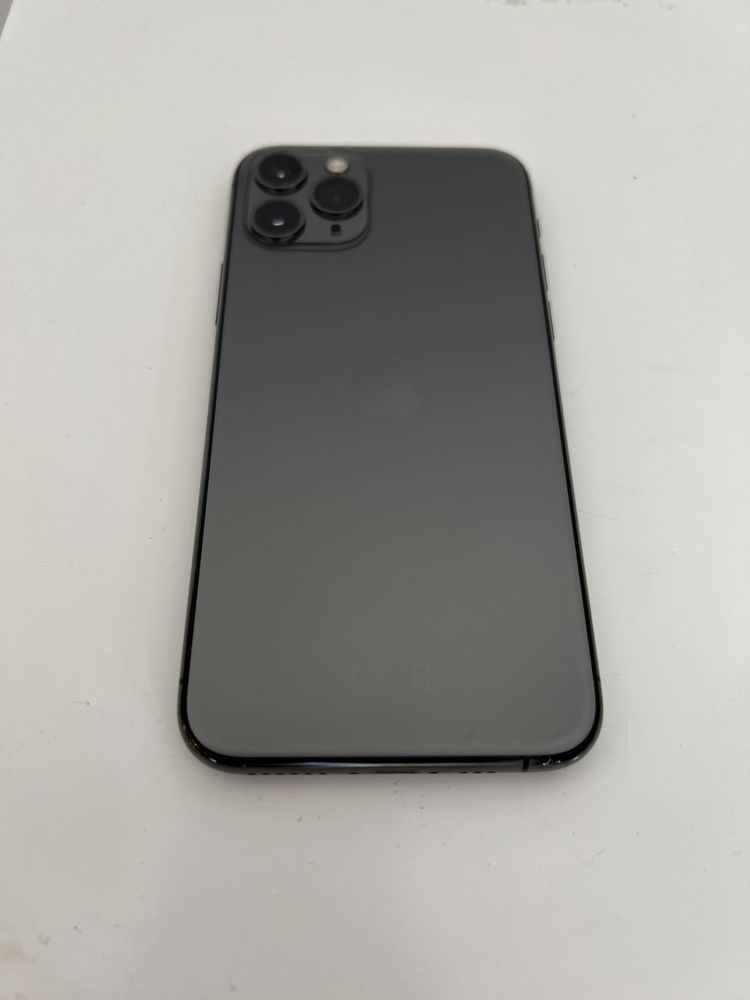 iPhone 11 Pro Space Gray Bateria 100 %