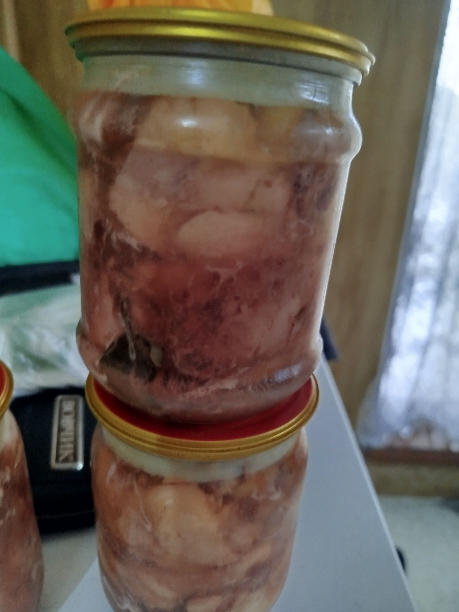 Тушонка з домашнього бролера