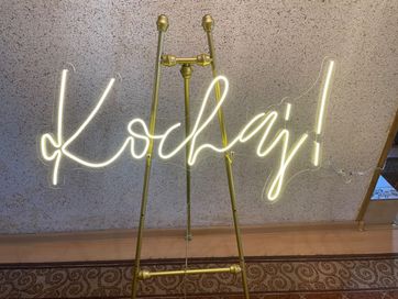 Ledon neon ślubny Kochaj ! na ściankę weselną napis