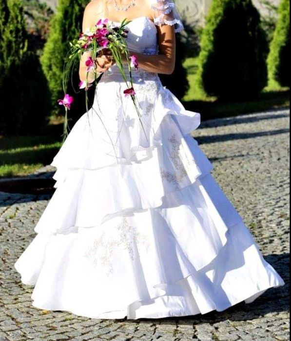 Przepiękna suknia ślubna Lisa Ferrera