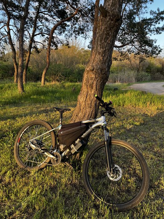 СРОЧНО продам электровелосипед 500w 48v