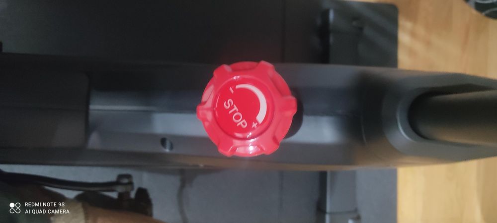 Bicicleta estática fila C100