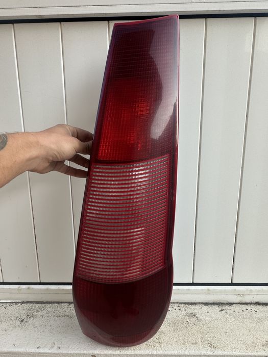 Farol fiat punto