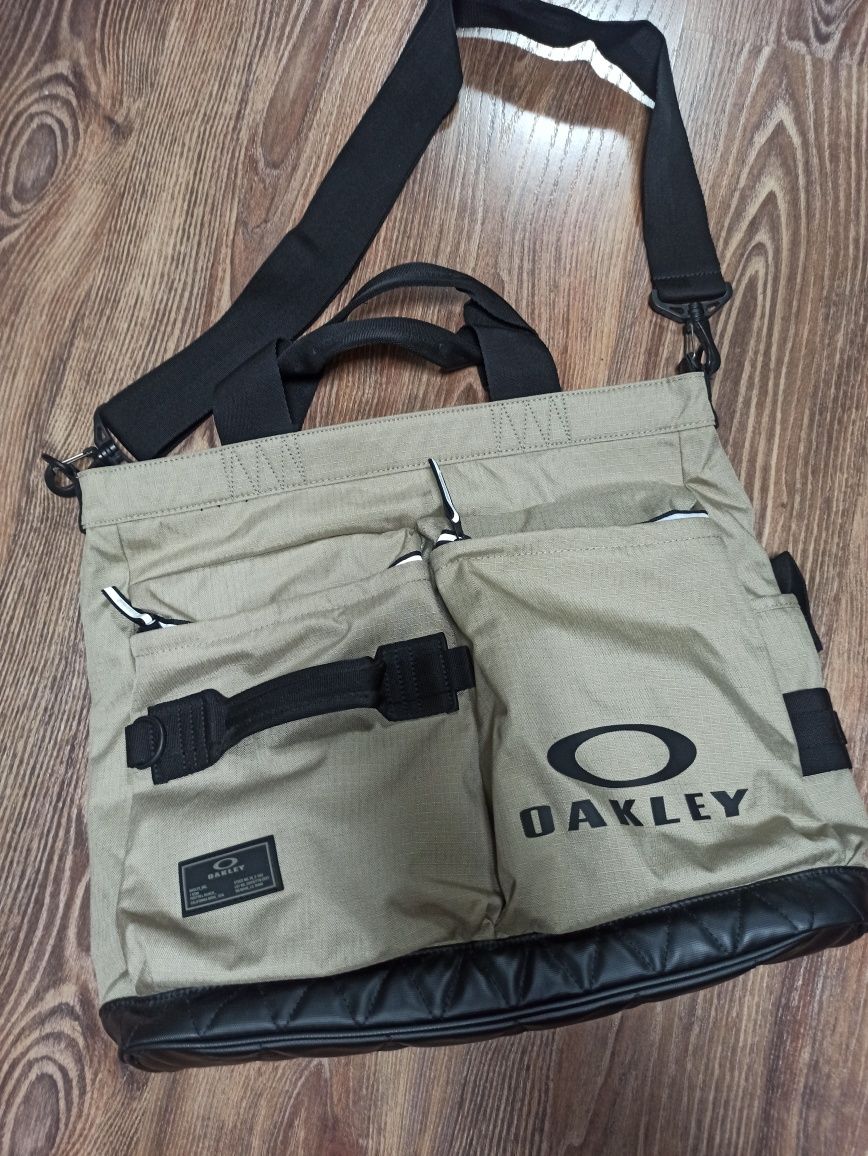 Сумка OAKLEY Utility Tote Bag