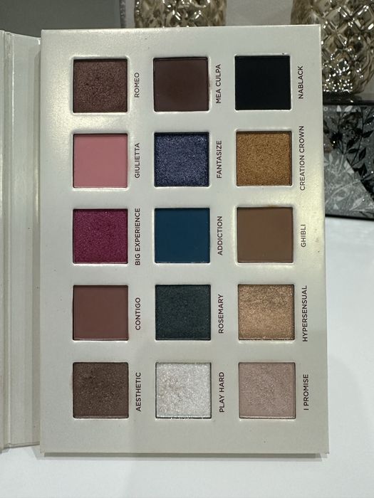 Nabla Secret Palette - paleta cieni