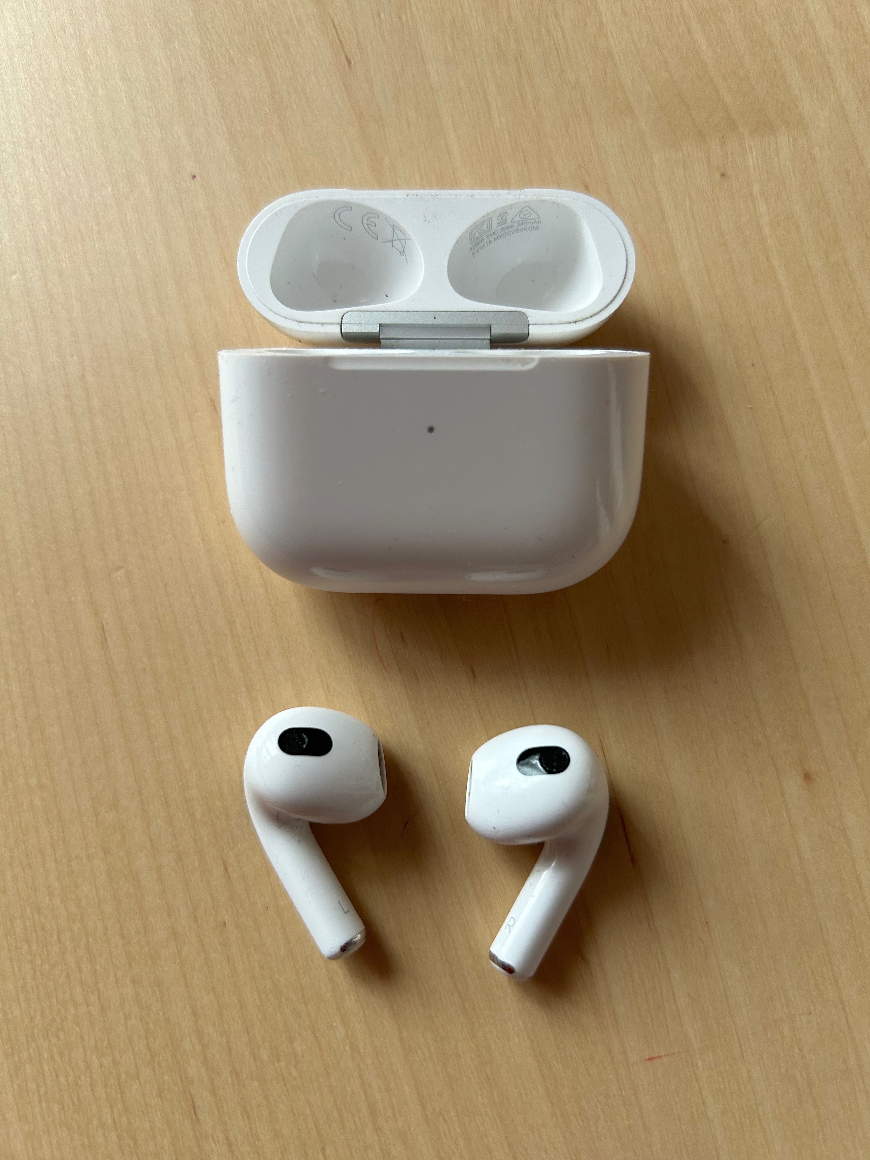 Apple AirPods 3 Oryginalne stan b.d.b