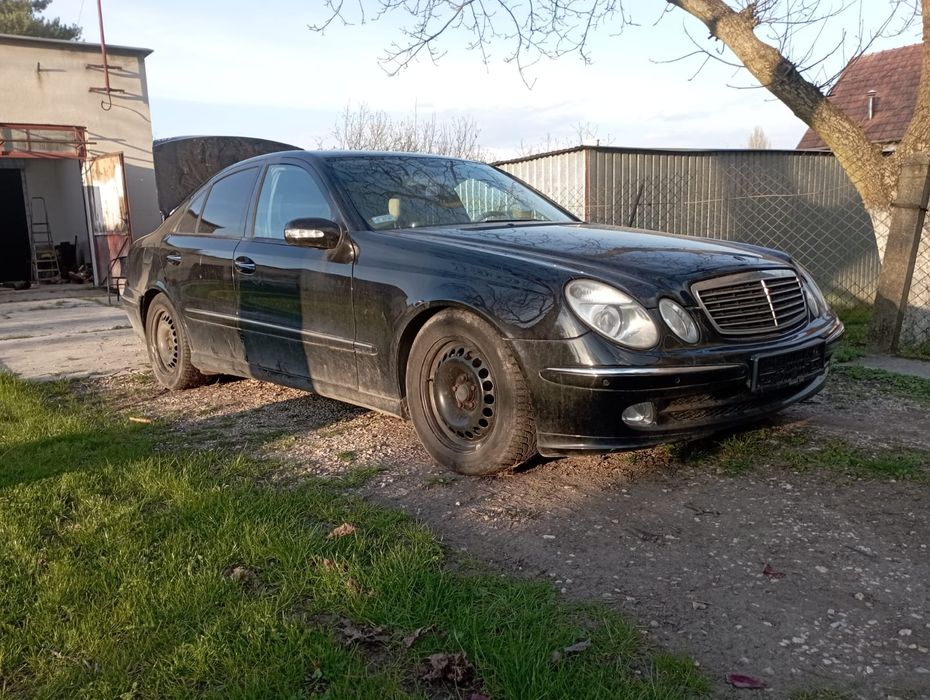 Kompletny przód Maska lampy Xenon Mercedes w211 Europa