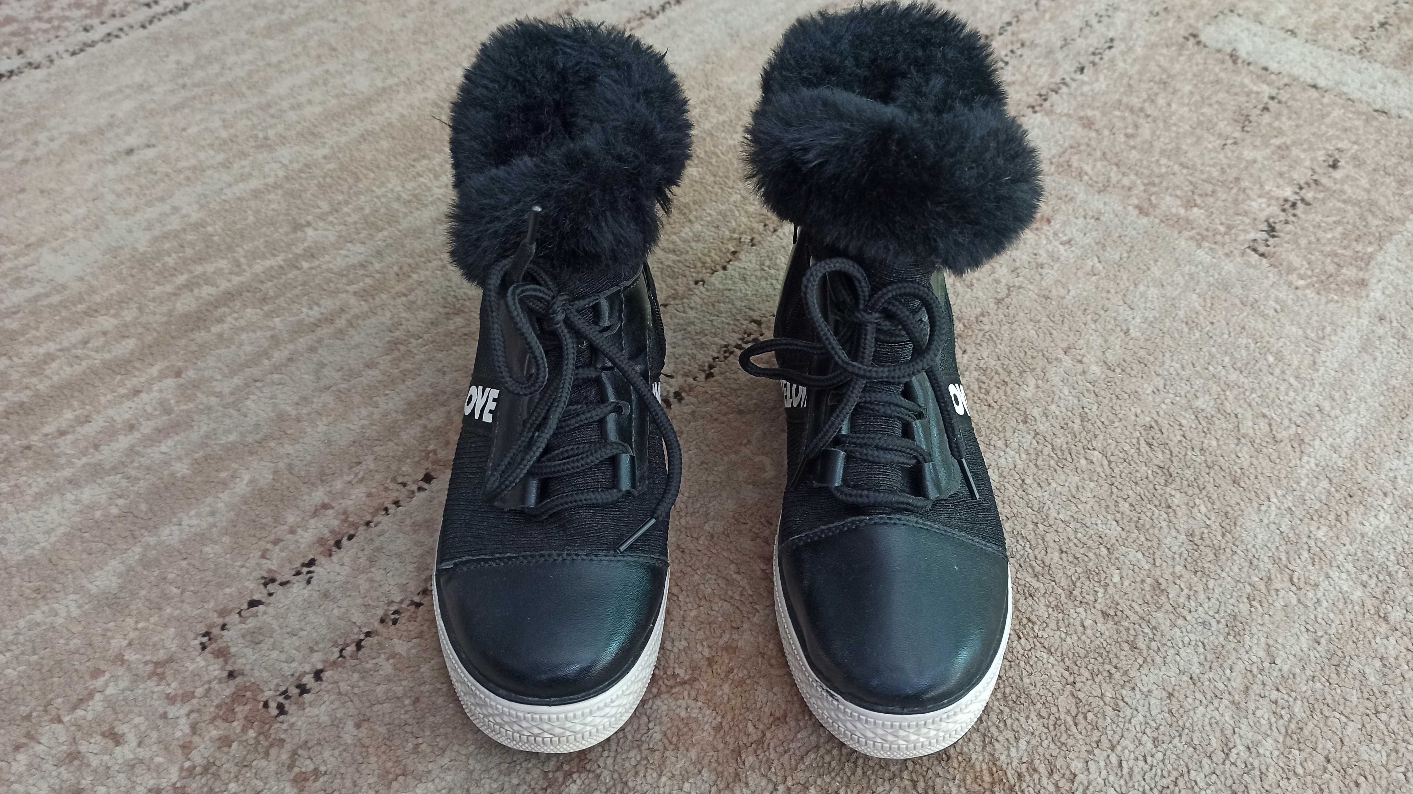 Buty z futerkiem ocieplane