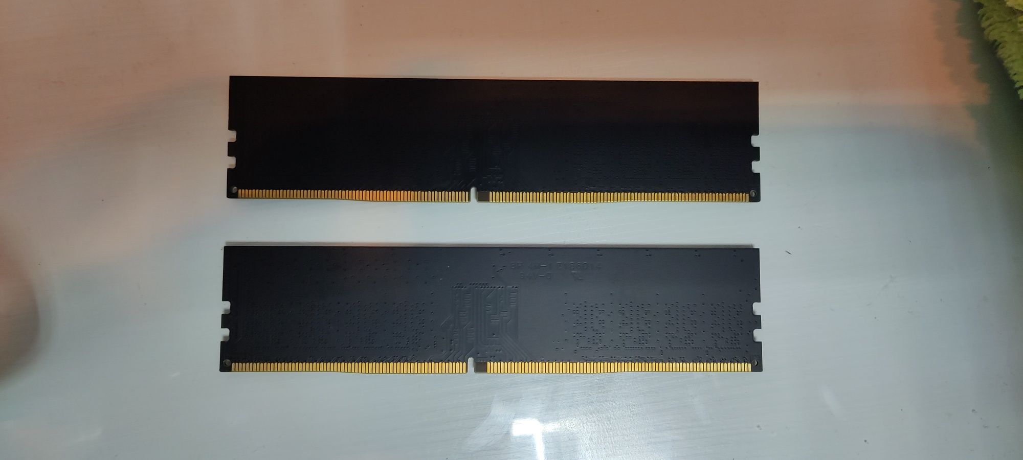 DDR4 2400 Team Group 2 * 4Gb TED44G2400C16BK. Нові.