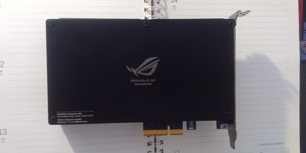 SSD NVME M2 / PCIe ROG 240G / SSD Dissipador