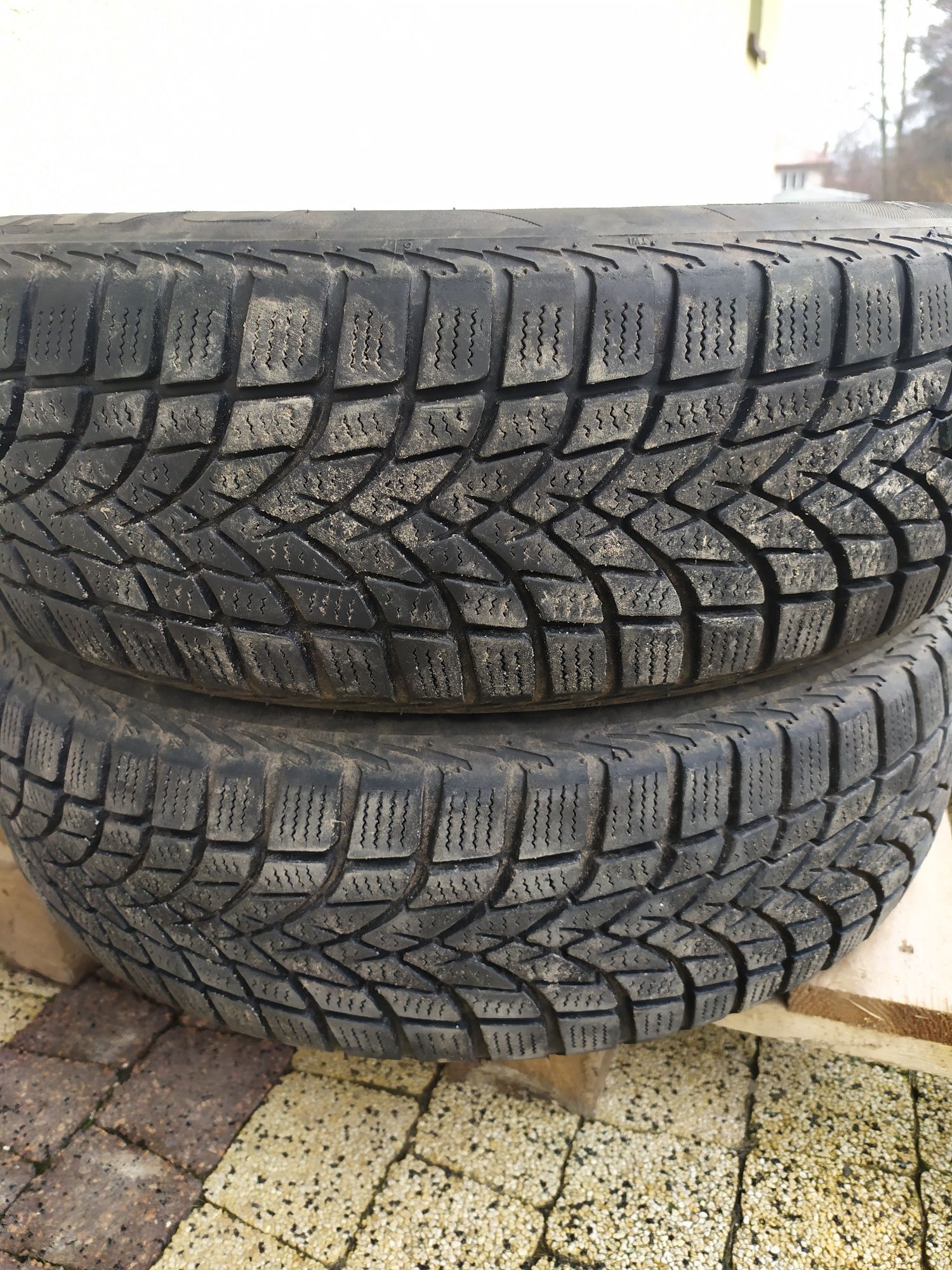 4xopony zimowe DAYTON 175/65R15